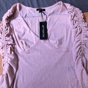 LIVES IN DAYDREAMS PINK LONG SLEEVE TOP